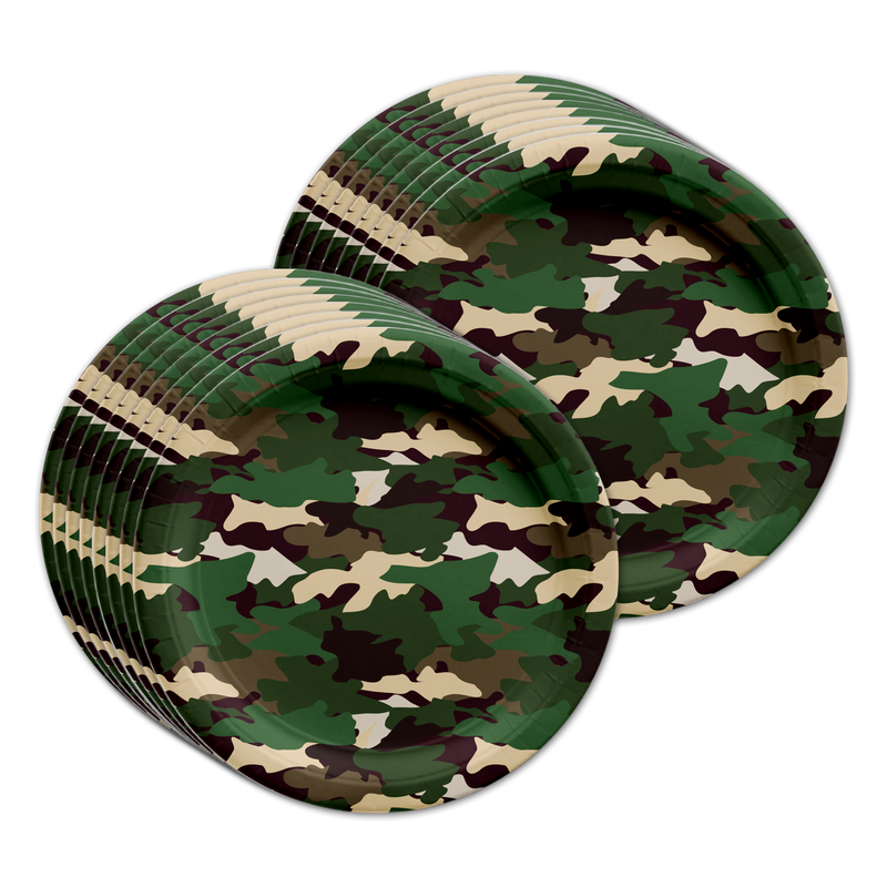 Classic Camo Birthday Party Tableware Kit For 16 Guests - BirthdayGalore.com